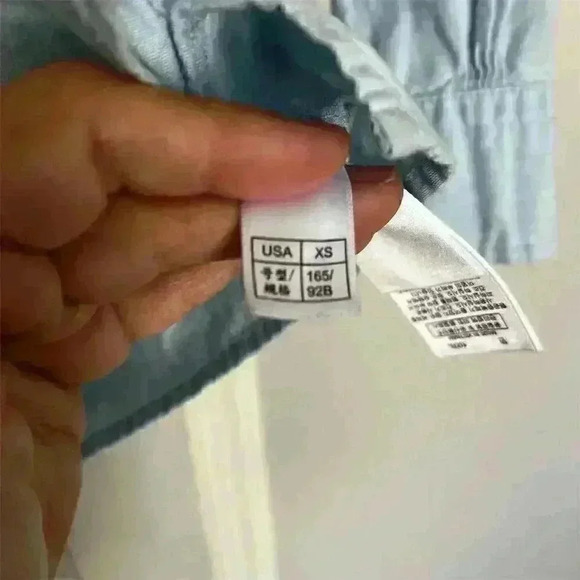 Brooks Brothers Women’s XS Blue Chambray Popover Shirt Long Sleeve Casual - Picture 6 of 6